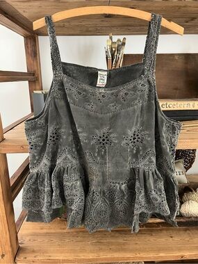 🌺 Magnolia Pearl Catalina Tank